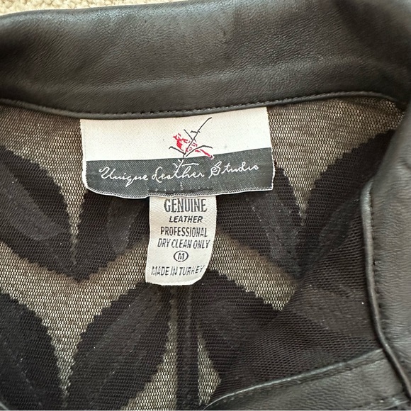 Unique Leather Studio Genuine Leather Jacket - Picture 3 of 6